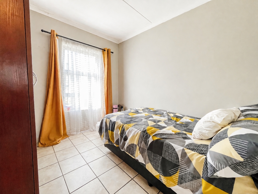 To Let 2 Bedroom Property for Rent in Burgundy Estate Western Cape